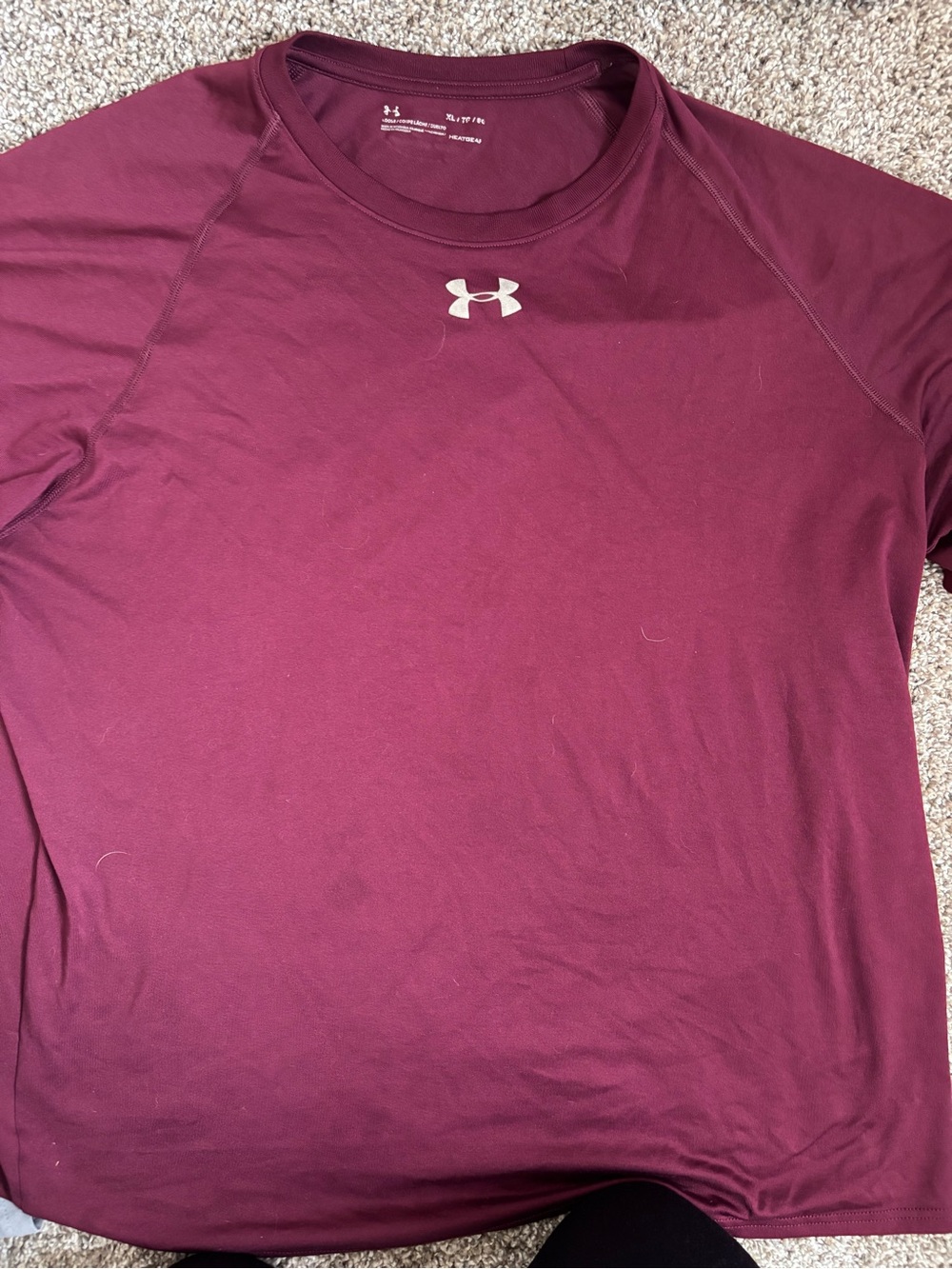 Under Armour Men's Burgundy Short-Sleeve Performance Tee